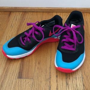 Nike Flywire training shoes 6